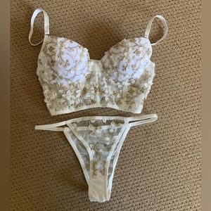 Very pretty lingerie set from SHEIN. Size Small. Asking $10